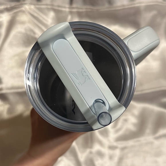 Stanley x Starbucks Spring 2024 blue 40oz cup - Picture 5 of 6